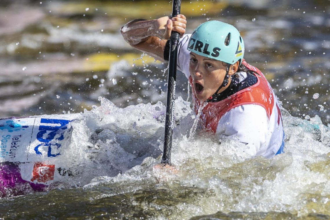 Ajda Novak, Kauzer in Srabotnik finalisti v Španiji
