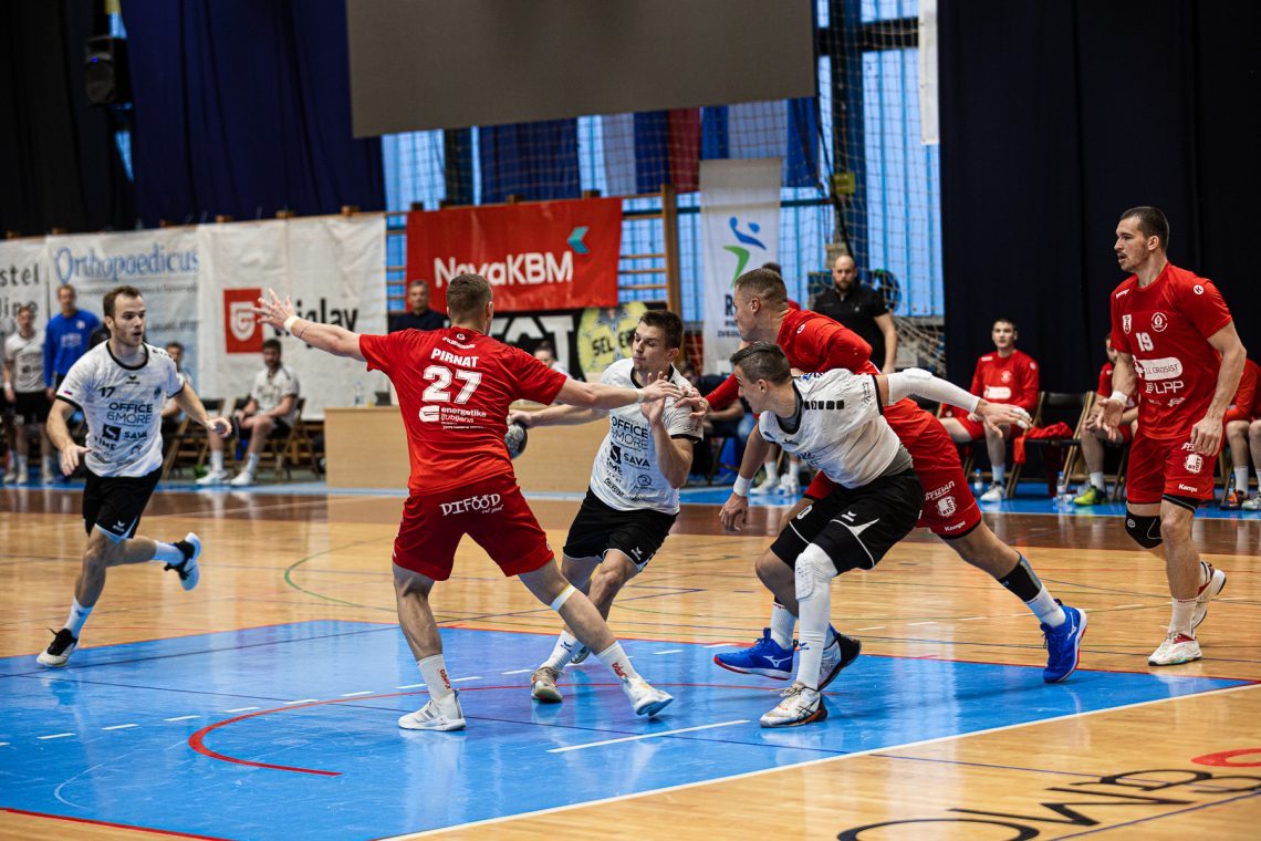 Slovenj Gradec - LL Grosist Slovan 28:25 (14:10)