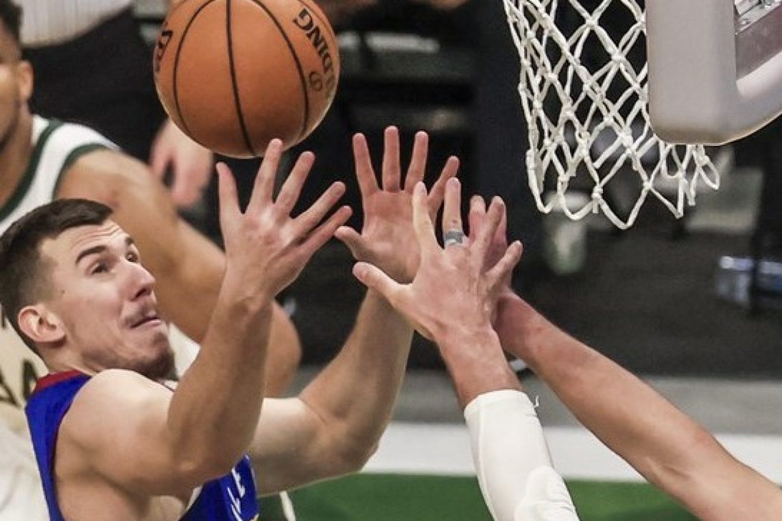Denver brez Čančarja in z Jokićevim trojnim dvojčkom zmagal v Oklahoma Cityju