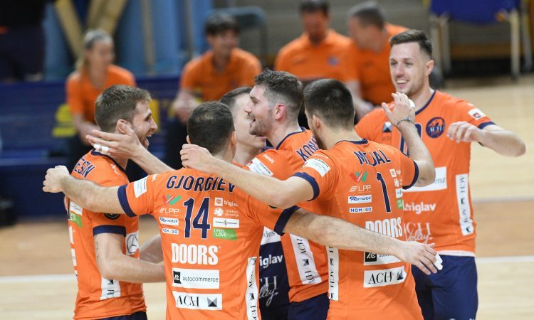 ACH Volley bo v Nemčiji poskušal nadomestiti izgubljeni točki