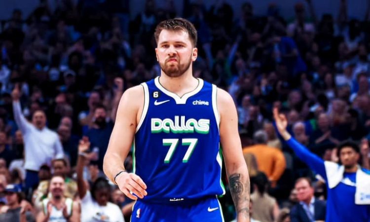 Dončić zaradi poškodbe predčasno s parketa, Čančar do 17 točk