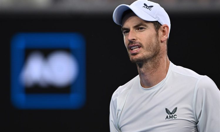 Andy Murray rešil pet žog za zmago in se uvrstil v finale Dohe