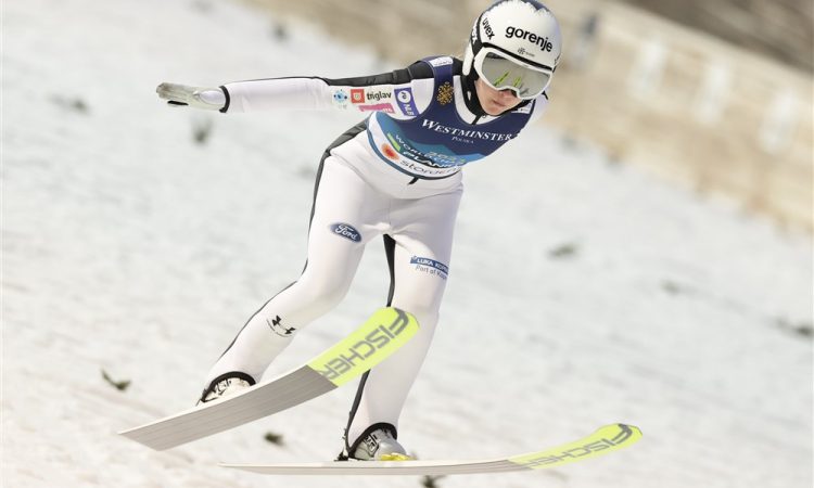 Slovenska četverica po polovici mešane ekipne tekme tretja