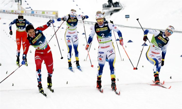 Švedinji pričakovano do ekipnega zlata v sprintu, Slovenki osmi