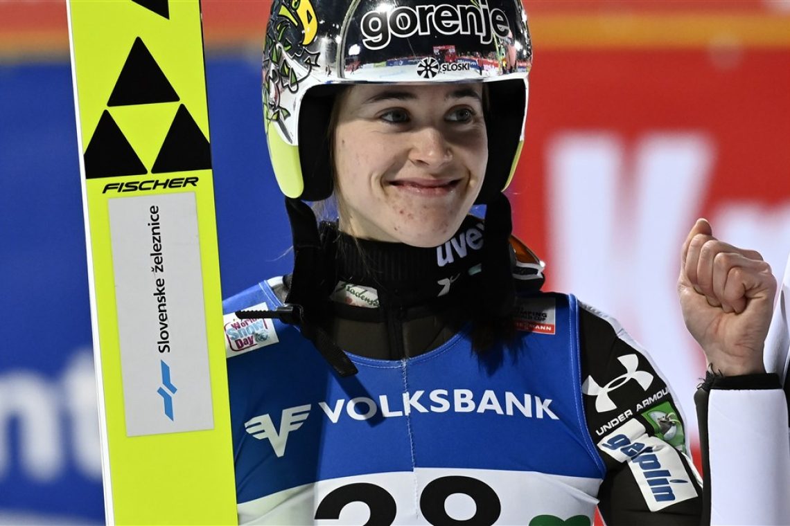 TV Slovenija: Urša Bogataj začasno končuje kariero