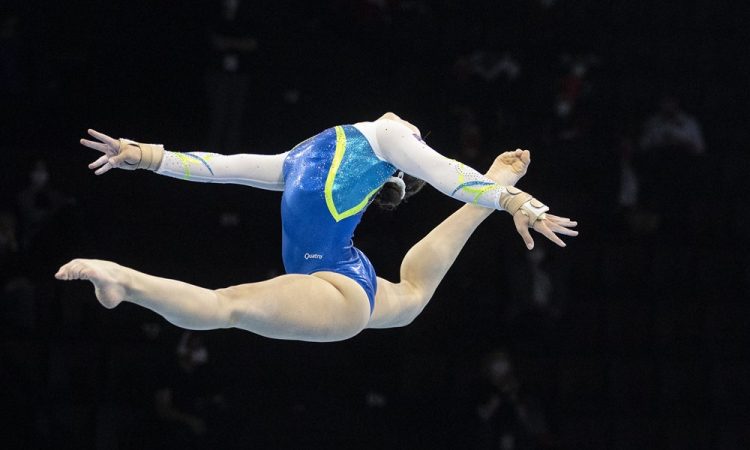 Lucija Hribar v Bakuju brez finala na bradlji