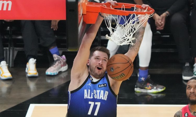 Dallas tesno ugnal neposredne tekmece za končnico NBA