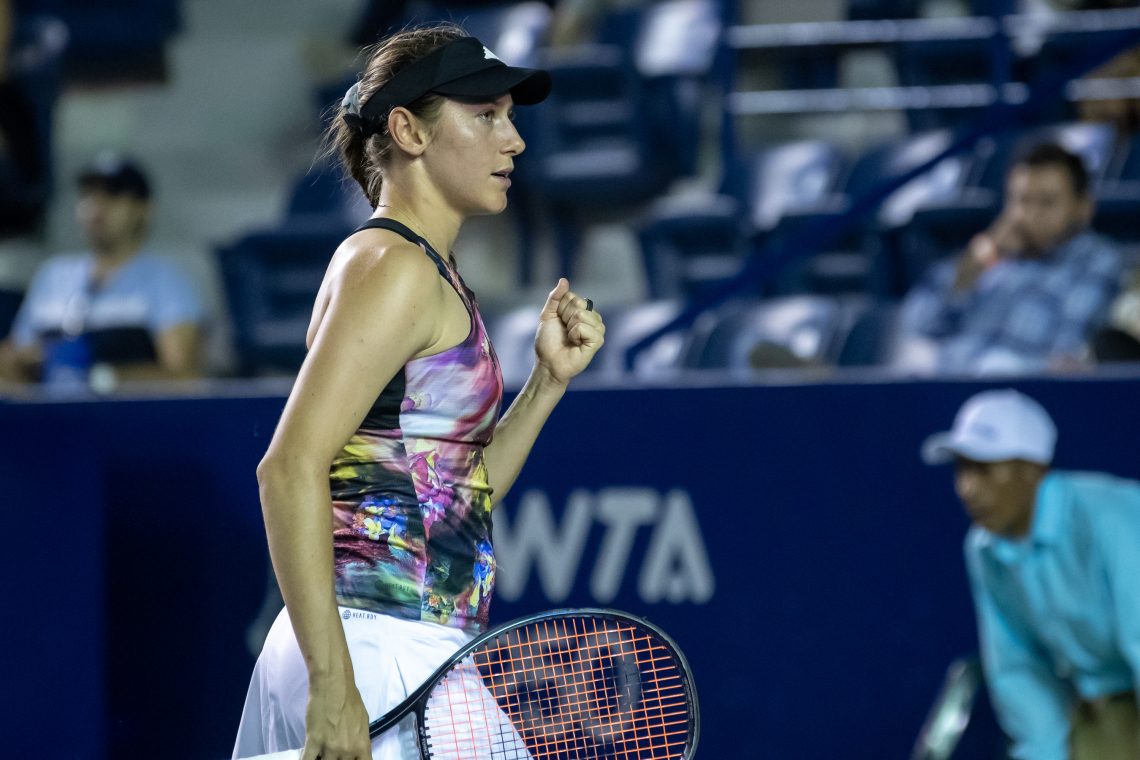 Kaja Juvan čez prvo oviro v Wimbledonu