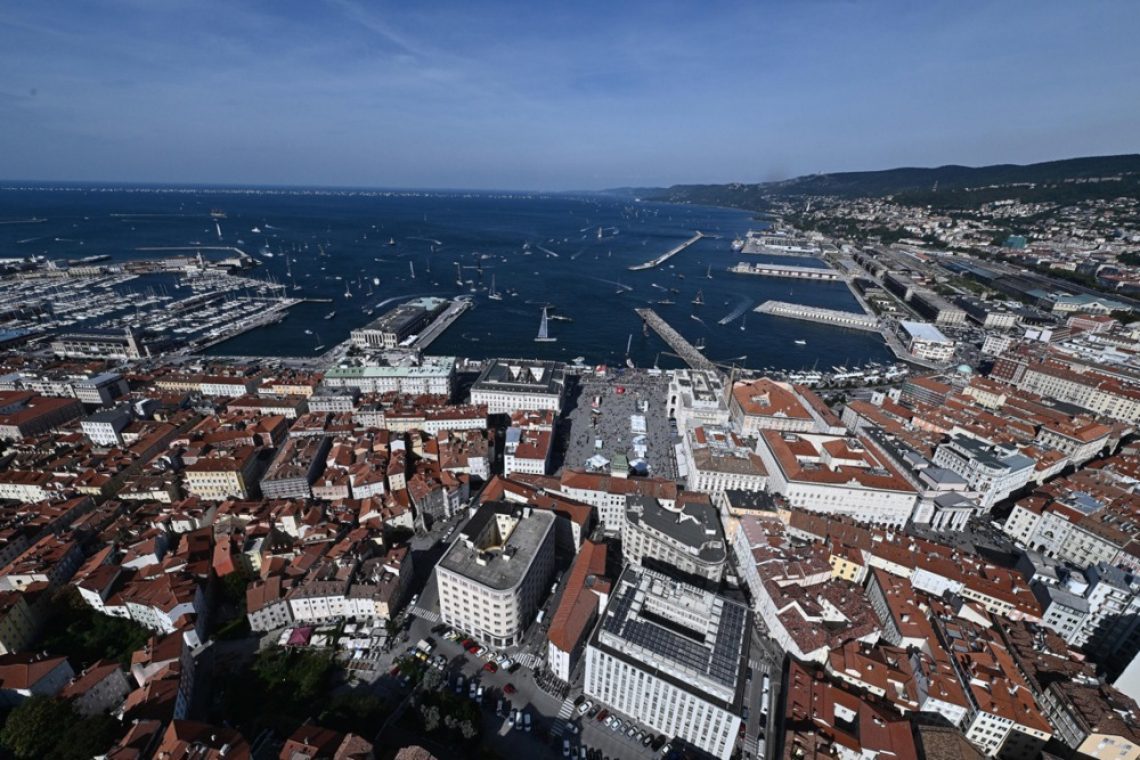 Arca najhitrejša v tržaškem brezvetrju
