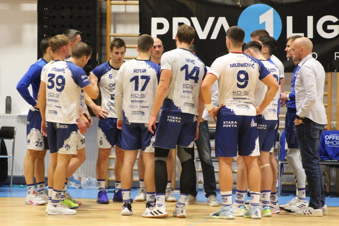 Rokometaši iz Slovenj Gradca so v 10. krogu lige NLB v gosteh premagali Dobovo s 34:26 