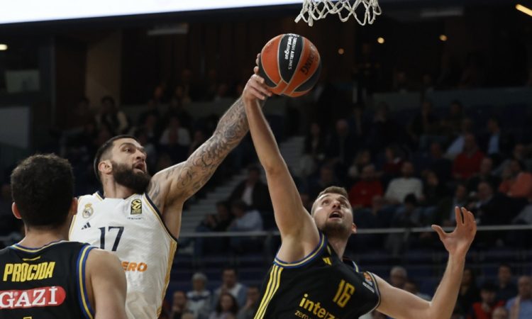 Košarkarji madridskega Reala še naprej 100-odstotni v evroligi