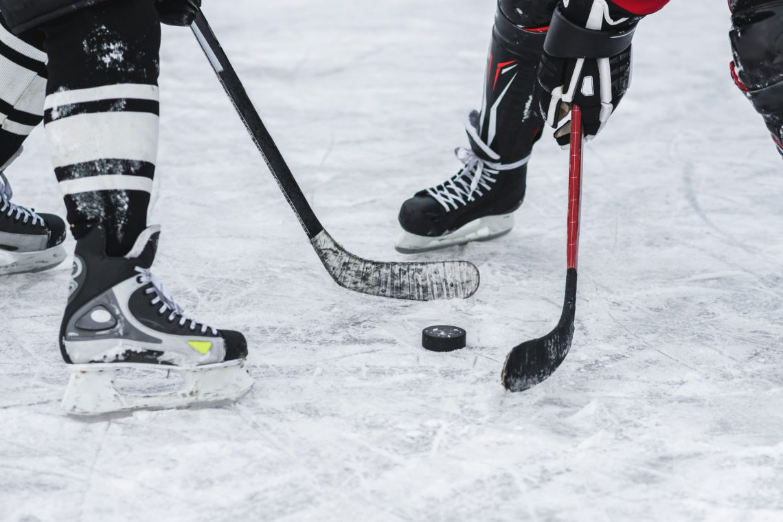 Hokejisti SŽ Olimpije so po kazenskih strelih premagali celovški KAC s 3:2