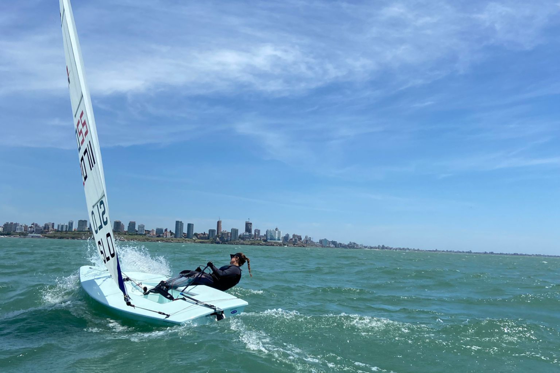Jadralka Pletikos pred zadnjim dnem 64.