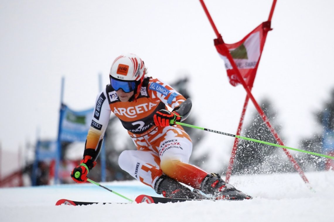 Vlhova pred Shiffrin, Slokar osma, Bucik 16. po prvi vožnji
