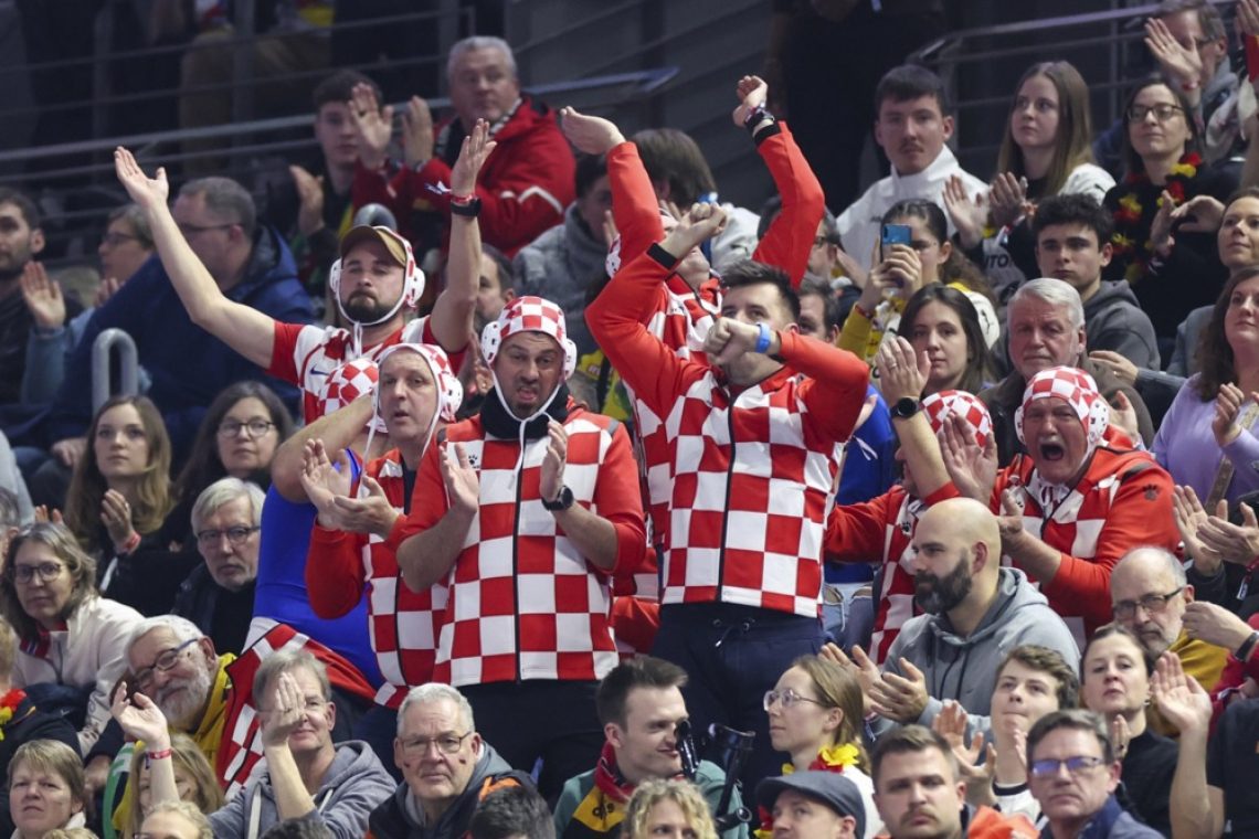 Pri EHF obsodili rasistične vzklike na tekmi Francija - Hrvaška