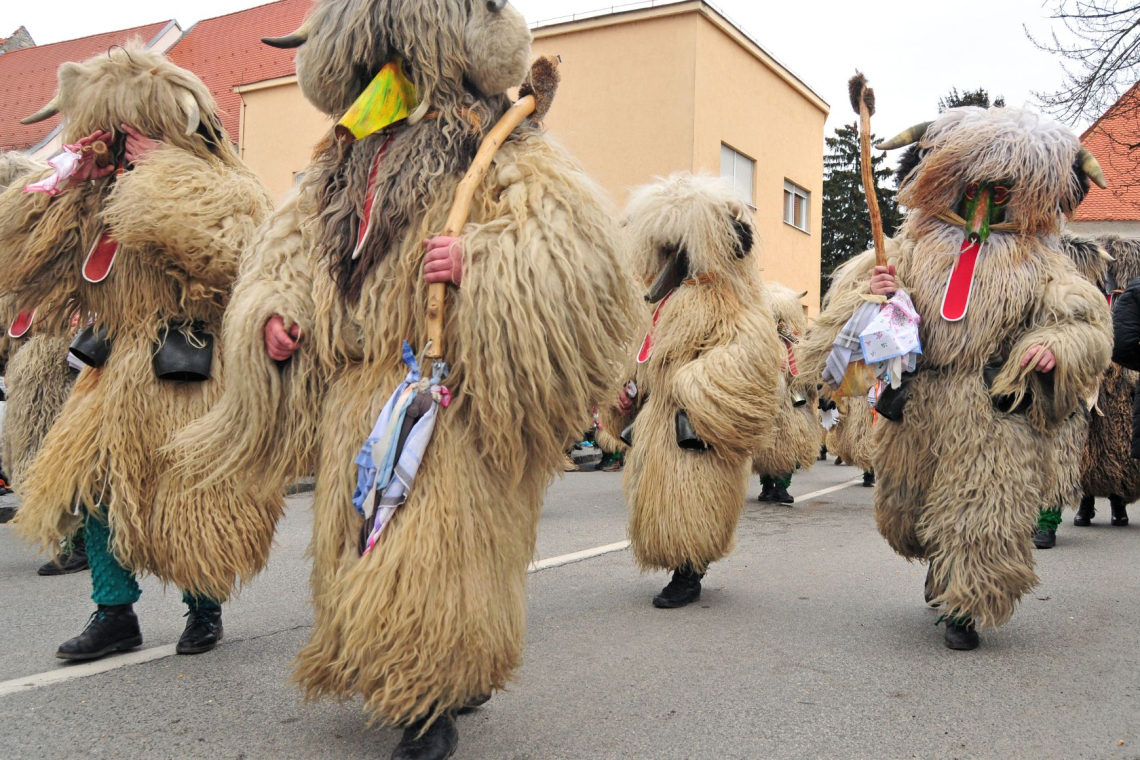 S Kurentovim skokom začetek kurentovih opravil