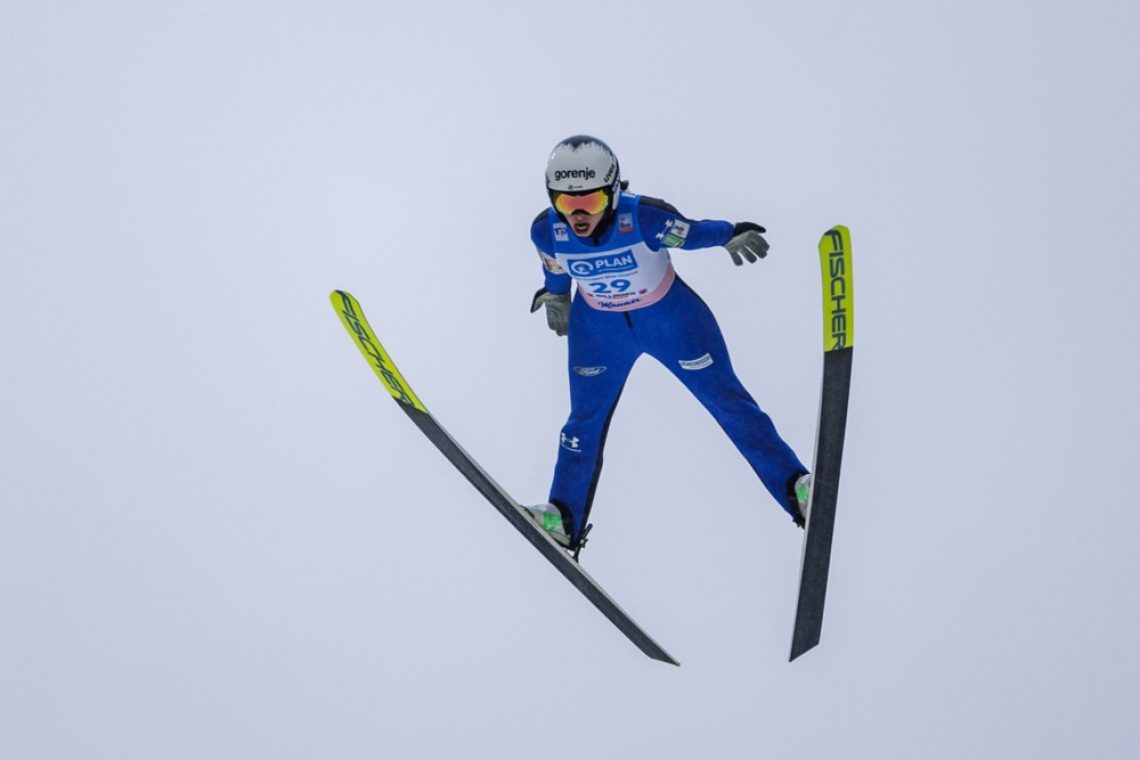 Niki Križnar zmaga v Lahtiju, Nika Prevc deseta