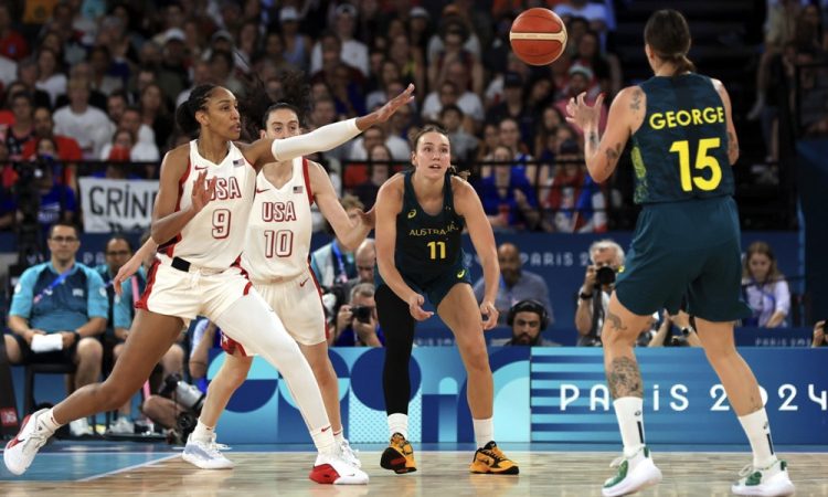 Ameriške košarkarice gladko v olimpijski finale