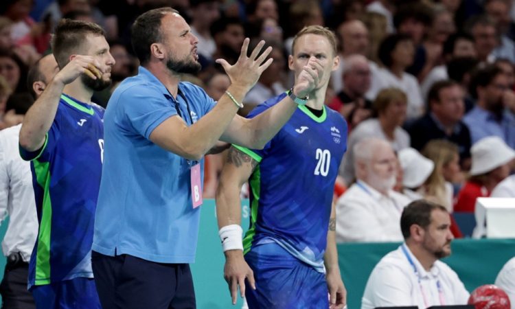 Slovenski rokometaši po porazu proti Špancem z 22:23 osvojili četrto mesto na OI
