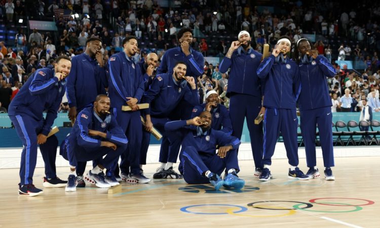 Ameriški sanjska zasedba 2024 s Stephenom Curryjem do zlata