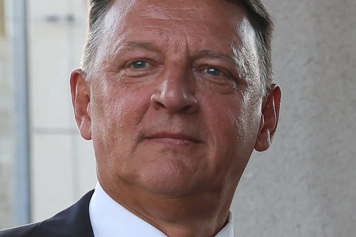 Predsednica republike predlaga dr. Antona Ropa za guvernerja Banke Slovenije