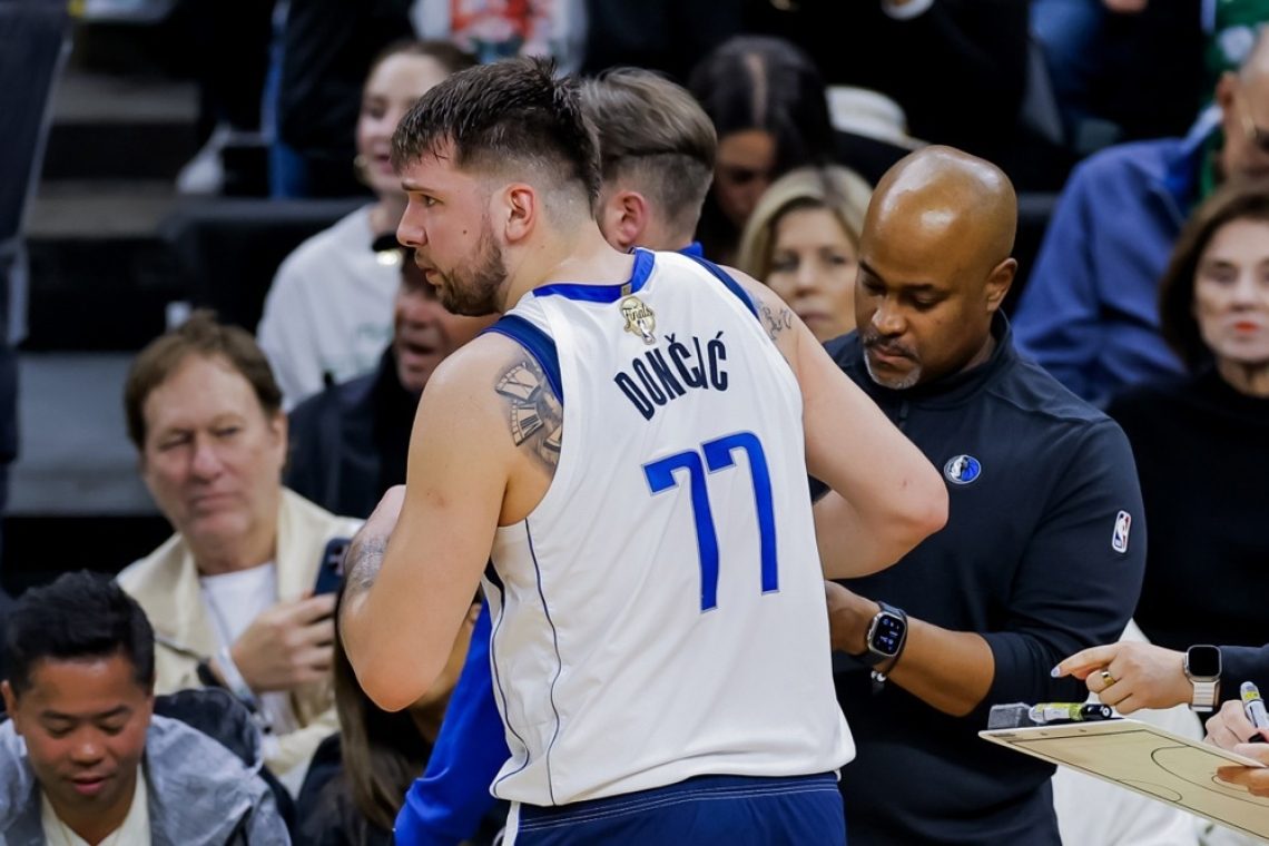 Luka Dončić z Dallasom zmagovito začel novo sezono lige NBA