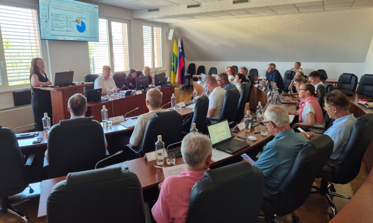Občinski svet Šentjerneja potrdil rebalans proračuna in nagradil zaslužne občane