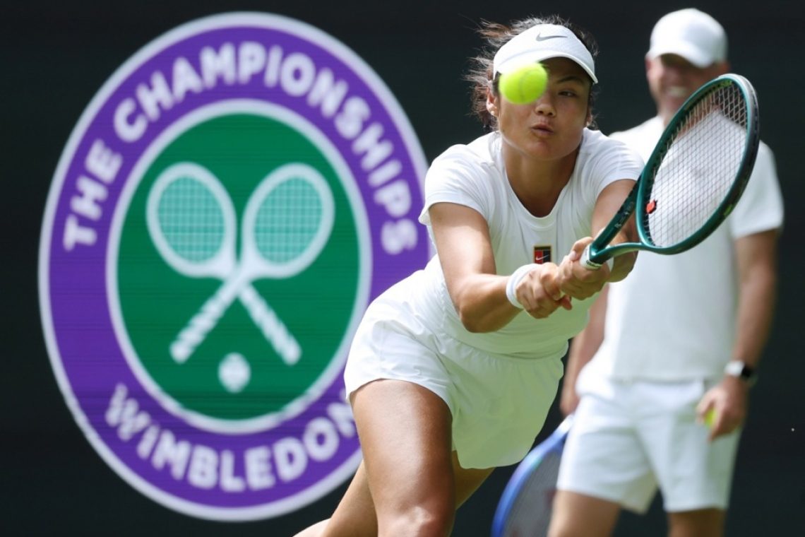 Wimbledon se začenja, Slovenki v akciji v torek