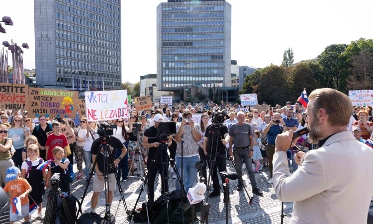 Starši in zasebni vrtci proti spremembam zakona o vrtcih