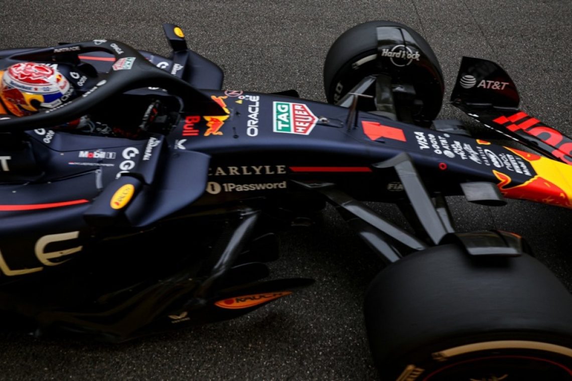 Verstappen zmagovalec Bakuja, Piastri v ogradi