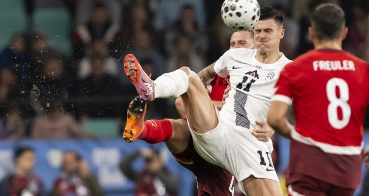 Slovenski nogometaši remizirali s Švico