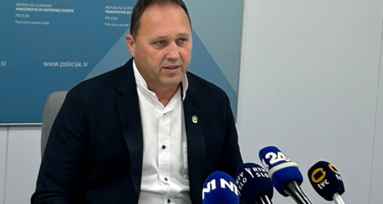 Mladoletnik v Celju večkrat ogrozil železniški promet z nastavitvijo predmetov na tire