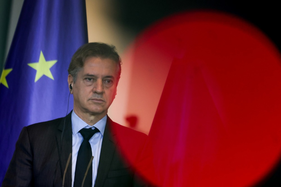 Vlada potrdila kandidate za veleposlanike, Golob kritičen do predsednice republike