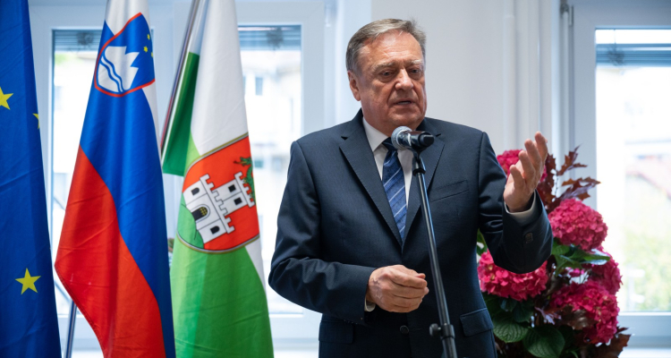 V Tarči razkriti novi očitki o vplivu Zorana Jankovića na NK Olimpija in ljubljanska javna podjetja