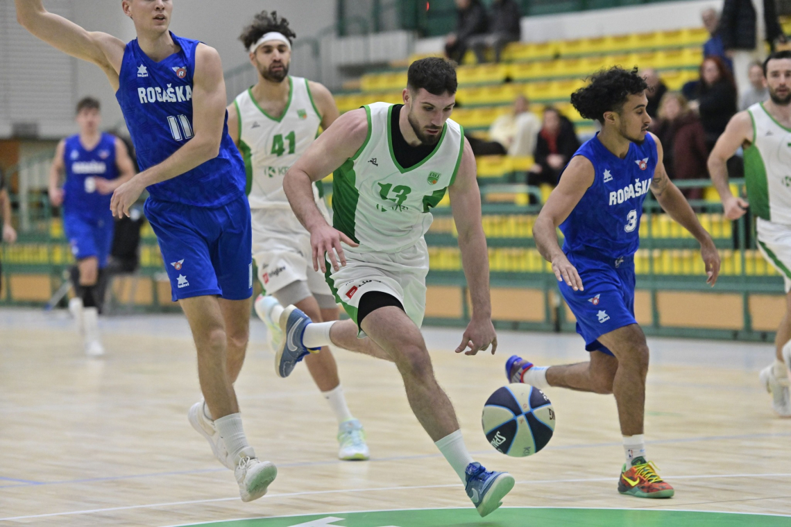 Košarkarji Krke so v 15. krogu lige OTP banka premagali Rogaško z 98:74