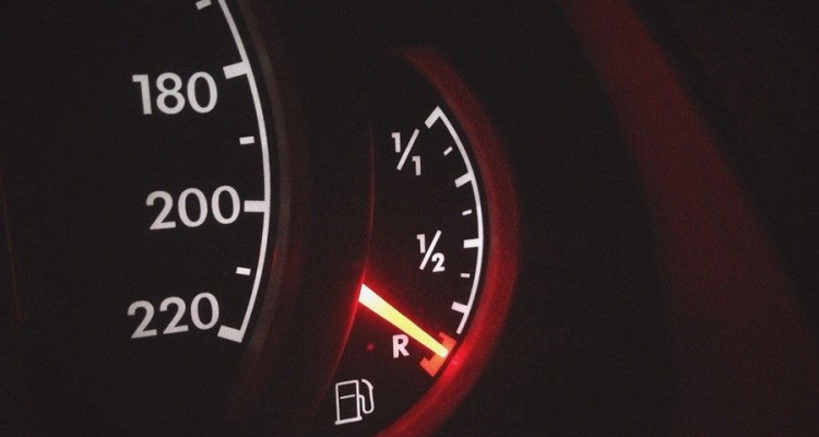 Cene goriv po Evropi hitro rastejo zaradi vojne na Bližnjem vzhodu