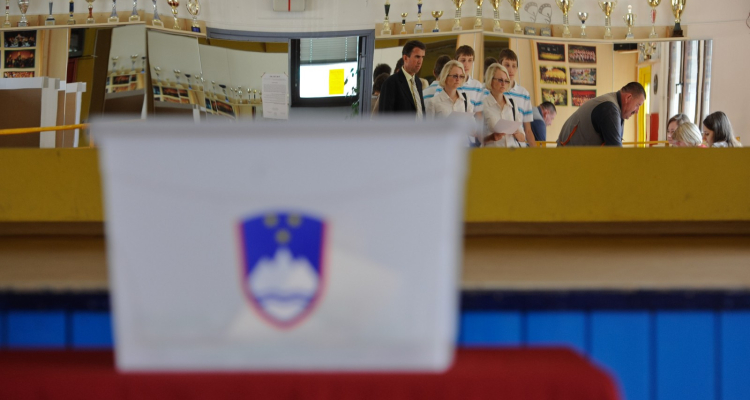 DVK zavrača očitke o nepravilnostih na volitvah