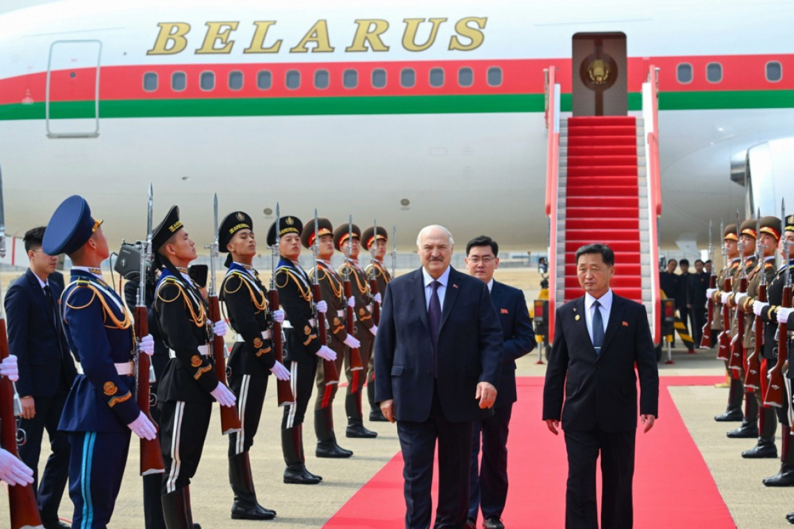Lukašenko na prvem obisku v Severni Koreji
