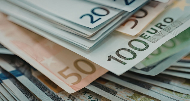 Ljudske obveznice tretje izdaje danes na računih