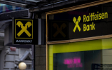 Raiffeisen prevzel vodstvo v boju za Addiko Bank
