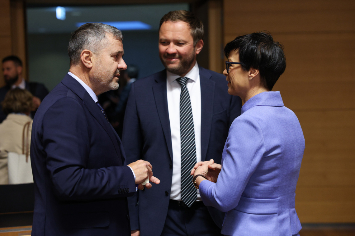 Kajzer na prvem zasedanju zunanjih ministrov EU podprl Ukrajino in širitev Unije